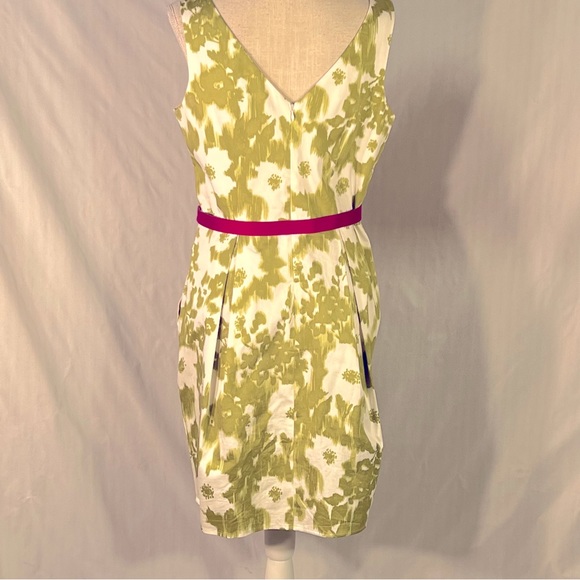 Jessica Howard Green & White Sleeveless V Back Fit & Flare Dress Pink Belt 12 - Picture 5 of 7